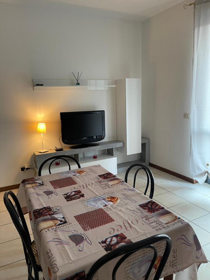 Apartamento Residenza Il Ciliegio Buscate Exterior foto