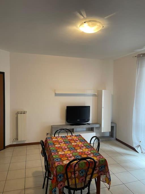Apartamento Residenza Il Ciliegio Buscate Exterior foto